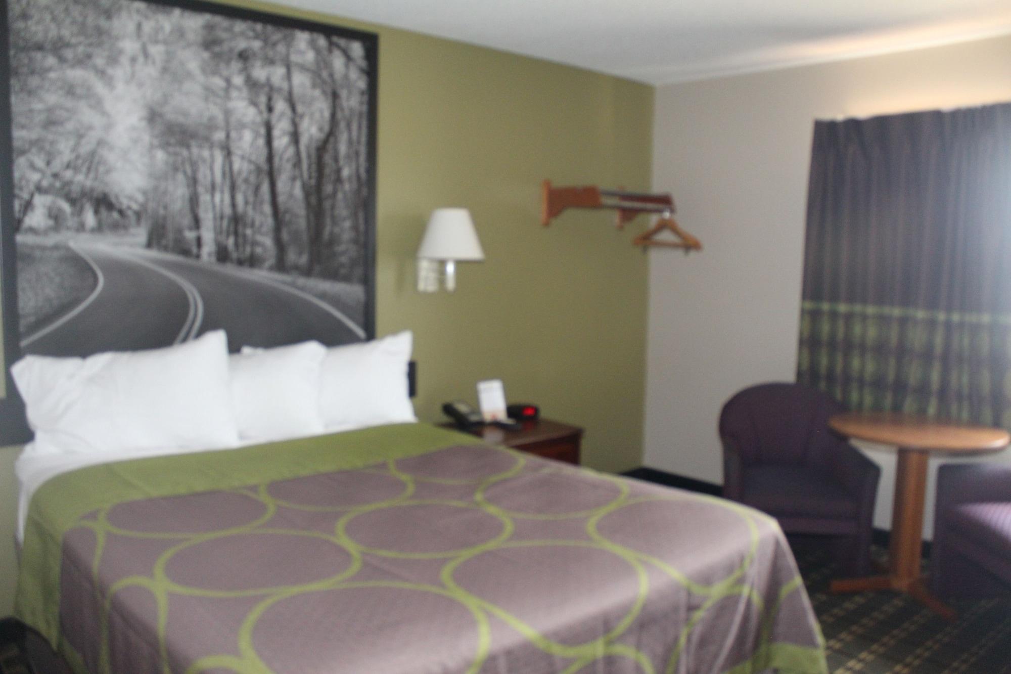 Super 8 By Wyndham Michigan City Eksteriør billede